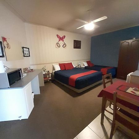 Muswellbrook Northside Bed & Breakfast Eksteriør billede